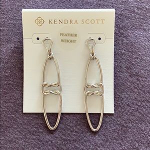 Never been worn brand new Kendra Scott earrings